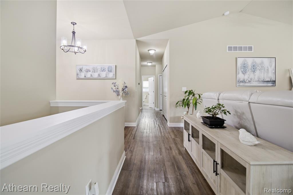 8197 Hidden Cove Court, Grand Blanc, MI 48439 — Photo 31