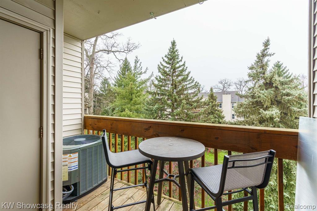 4980 OAK HILL Drive, 66, Waterford, MI 48329 — Photo 22