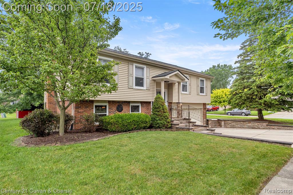 6114 Raintree Drive, Canton, MI 48187 — Photo 2