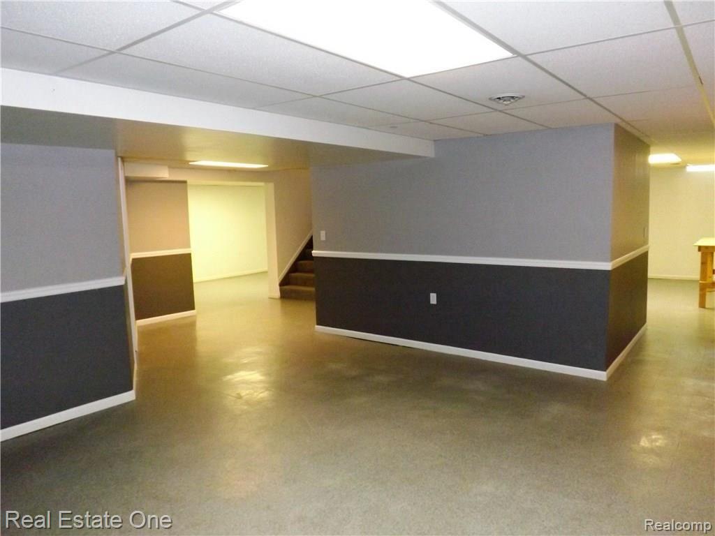 4066 COVENTRY Drive, Rochester Hills, MI 48326 — Photo 32
