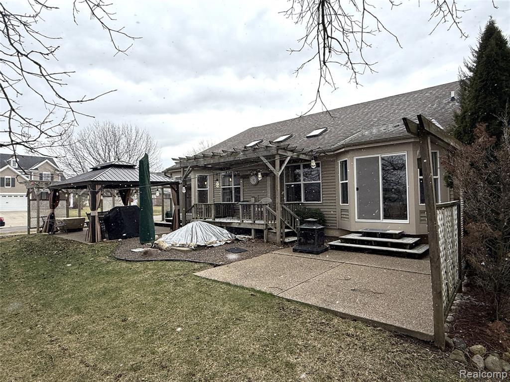 9328 Olde Hickory Lane, Newport, MI 48166 — Photo 32