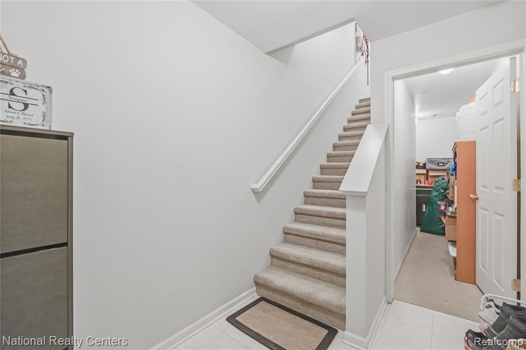 128 Sandy Lane, Walled Lake, MI 48390 — Photo 24