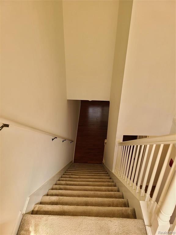 41130 MAPLEWOOD Drive, Canton, MI 48187 — Photo 27