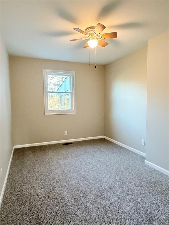 32015 Hazel Street, Rockwood, MI — Photo 18