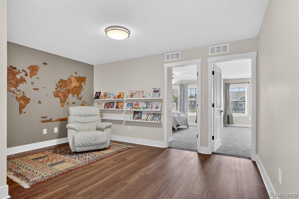 3524 Amber Oaks Drive, Howell, MI 48855 — Photo 18