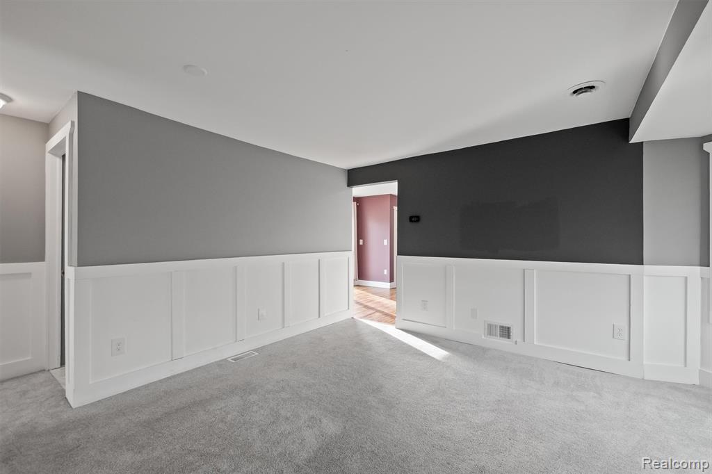 405 W Liberty Street, Milford, MI 48381 — Photo 8