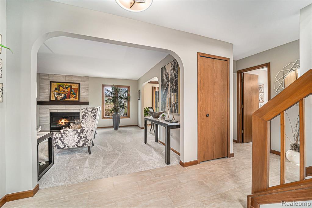 530 KENTUCKY Drive, Rochester Hills, MI 48307 — Photo 6