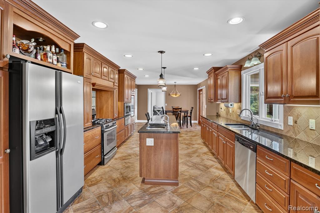 7186 River Road, Flushing, MI 48433 — Photo 8