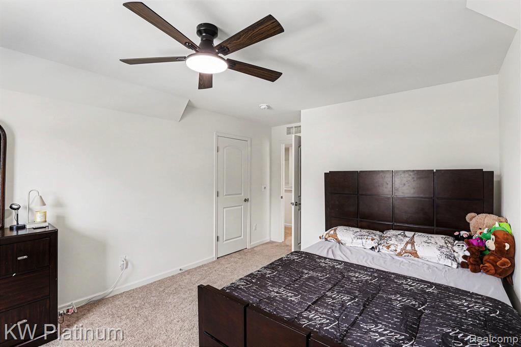 4918 Knollwood Drive, Troy, MI 48085 — Photo 15
