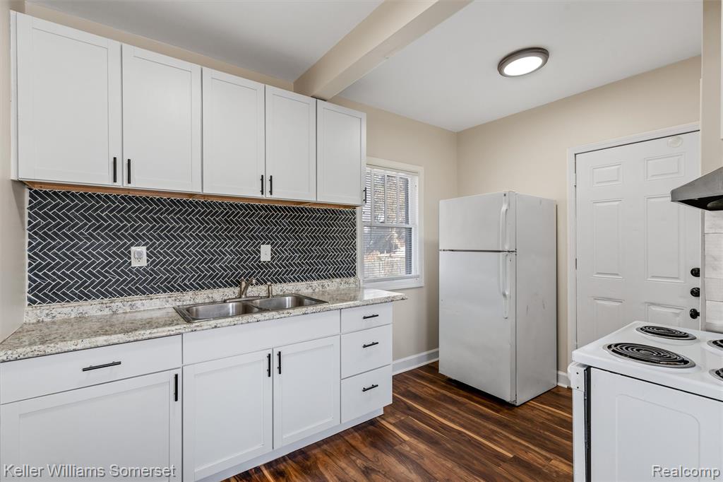 7051 Maxwell Avenue, Warren, MI 48091 — Photo 9