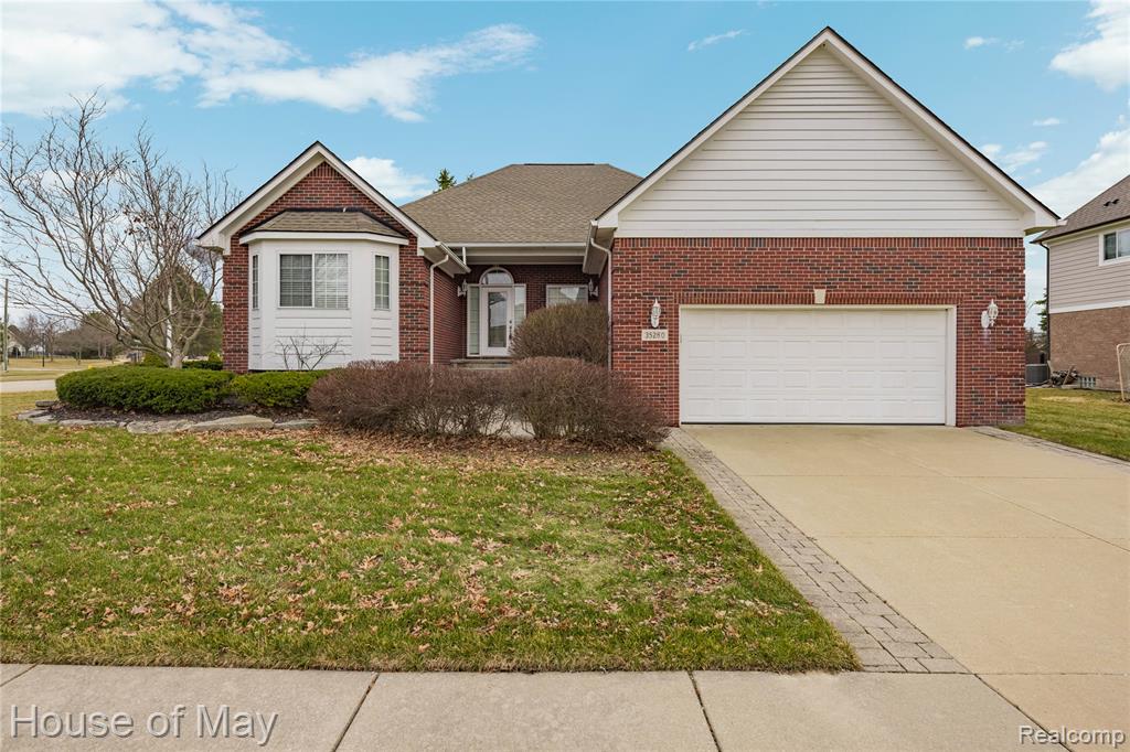 35260 Bradford Drive, New Baltimore, MI 48047 — Photo 28