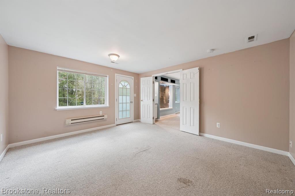 9088 Posey Drive, Whitmore Lake, MI 48189 — Photo 38