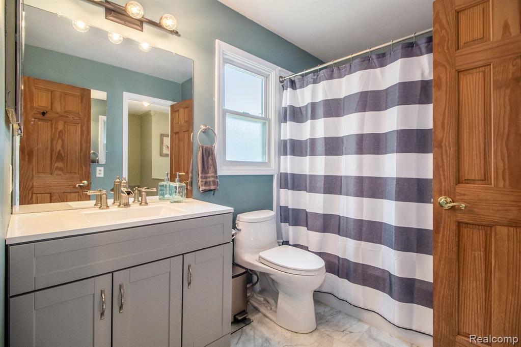 7989 LAKE CREST Drive, Ypsilanti, MI 48197 — Photo 25