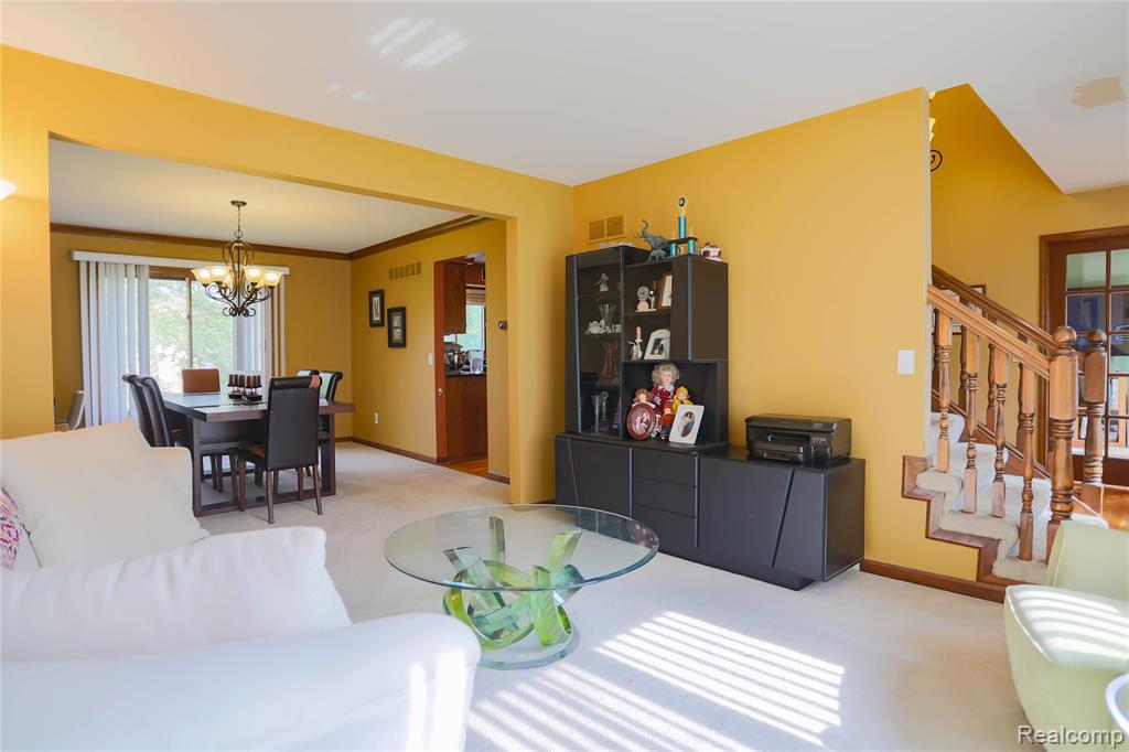 810 Box Canyon Court, Rochester Hills, MI 48309 — Photo 12