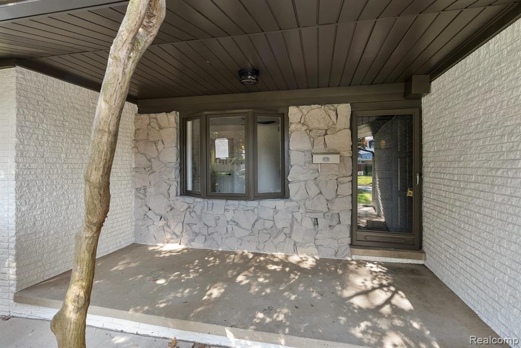 31031 Champine Street, Saint Clair Shores, MI 48082 — Photo 3