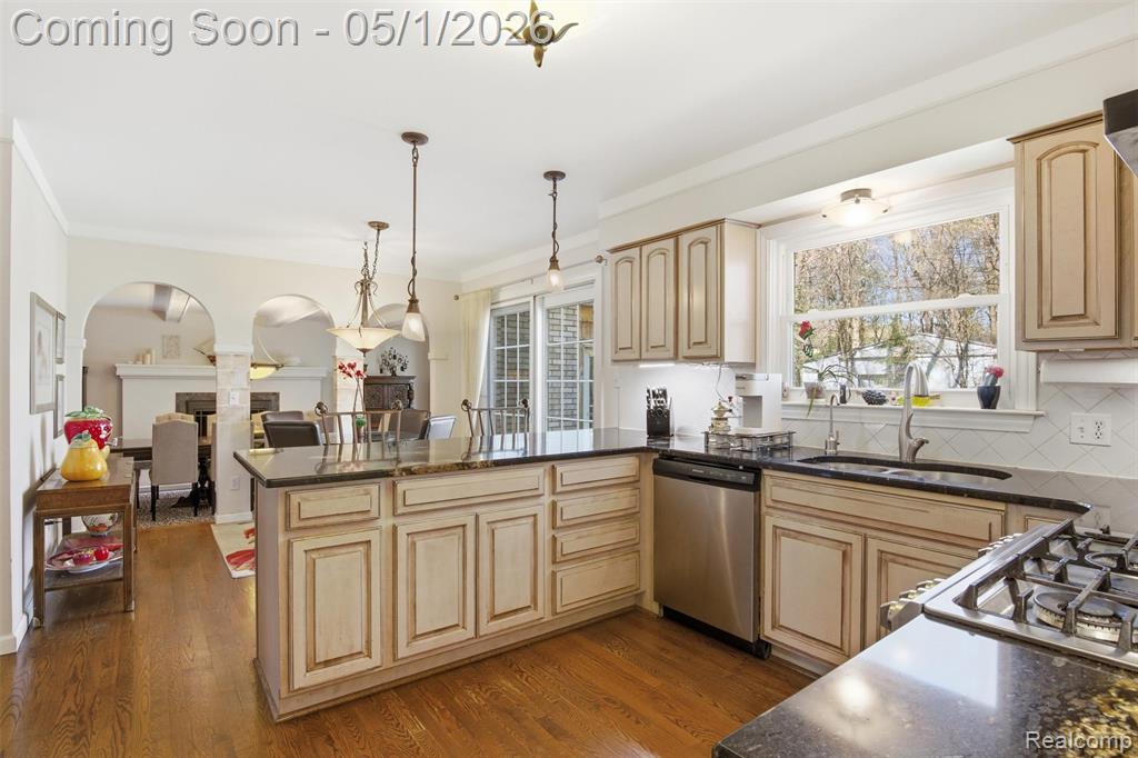 7920 Thornwood Street, Canton, MI 48187 — Photo 15