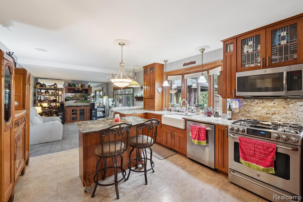 42359 Park Ridge Road, Novi, MI — Photo 10