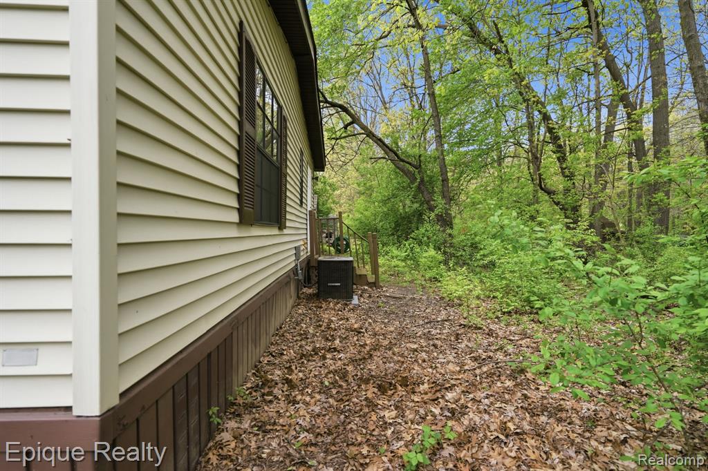 466 Turquoise Drive, Whitmore Lake, MI 48189 — Photo 25