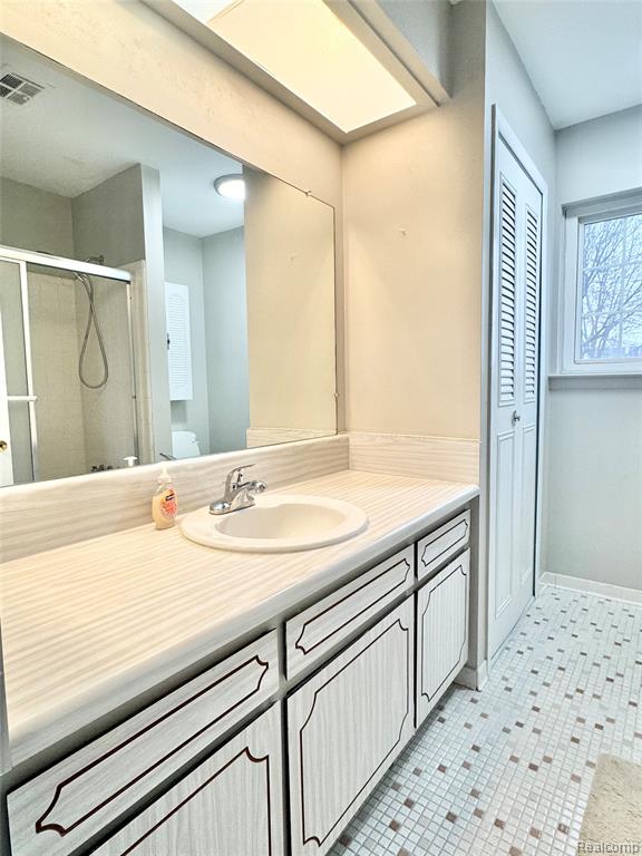 8211 DENWOOD Drive, 6, Sterling Heights, MI 48312 — Photo 5