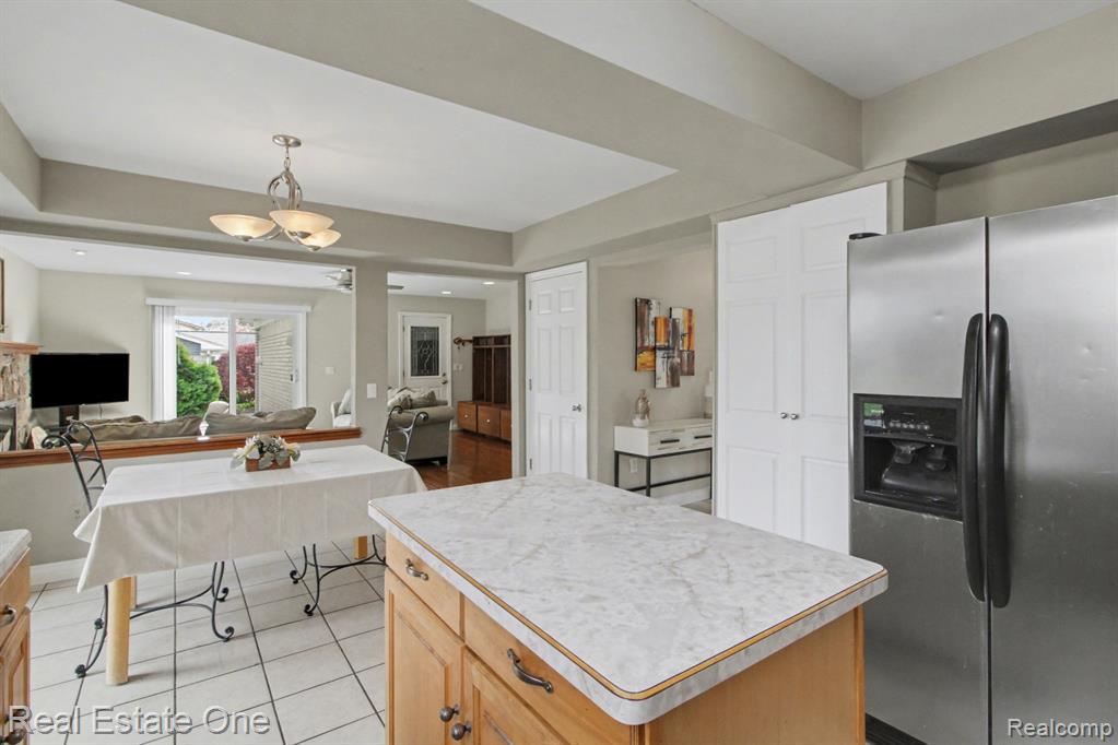 1934 Pelican Court, Troy, MI 48084 — Photo 11