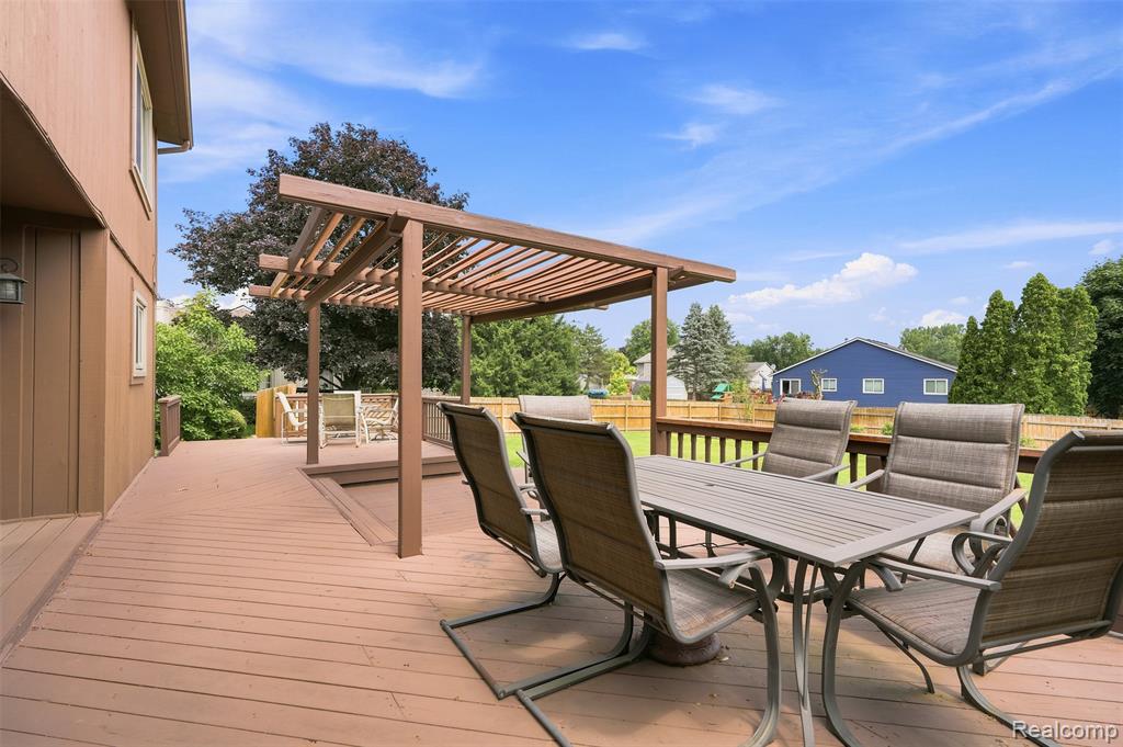 10780 Oxbow Lakeshore Drive, White Lake, MI — Photo 37