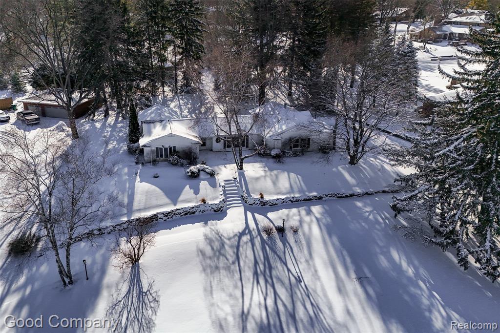 922 Eastover Drive, Bloomfield Hills, MI 48304 — Photo 8