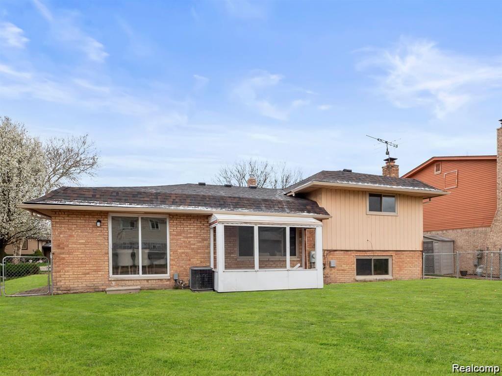 4288 LIN Drive, Sterling Heights, MI 48310 — Photo 32