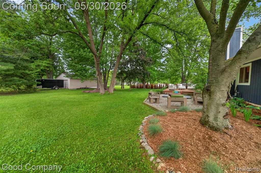 933 Gallaland Avenue, Rochester Hills, MI 48307 — Photo 35