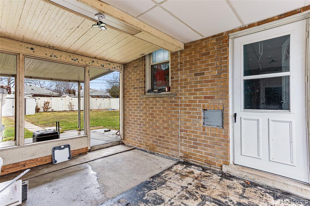 940 Stewart Avenue, Lincoln Park, MI 48146 — Photo 30