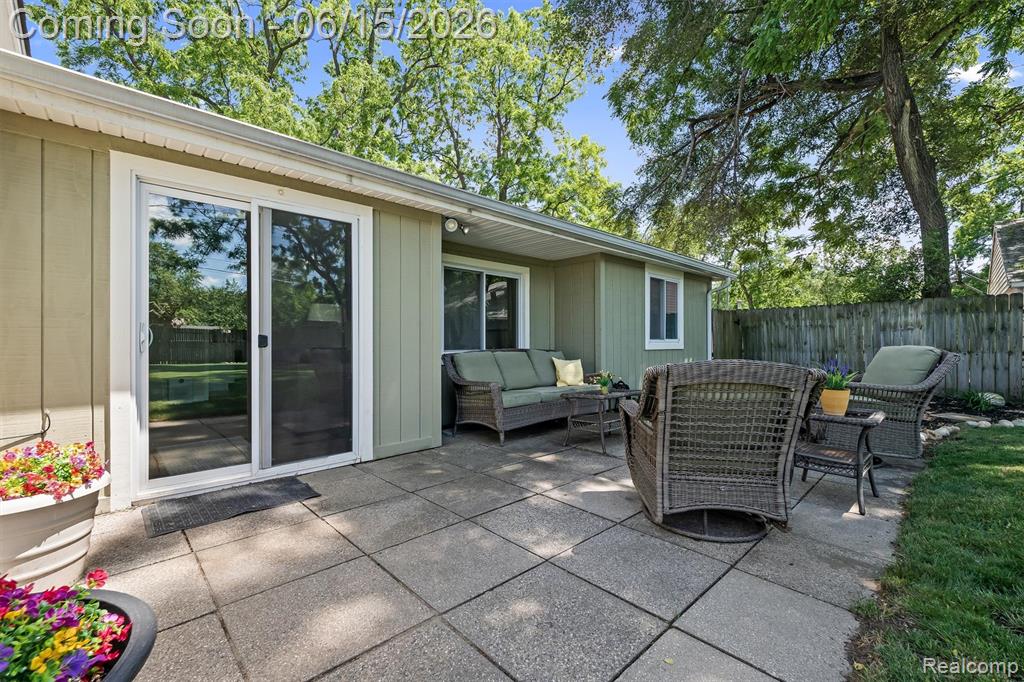 870 Pine Tree Road, Lake Orion, MI 48362 — Photo 24