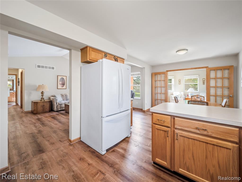 636 Vincent Street, Pinckney, MI 48169 — Photo 11