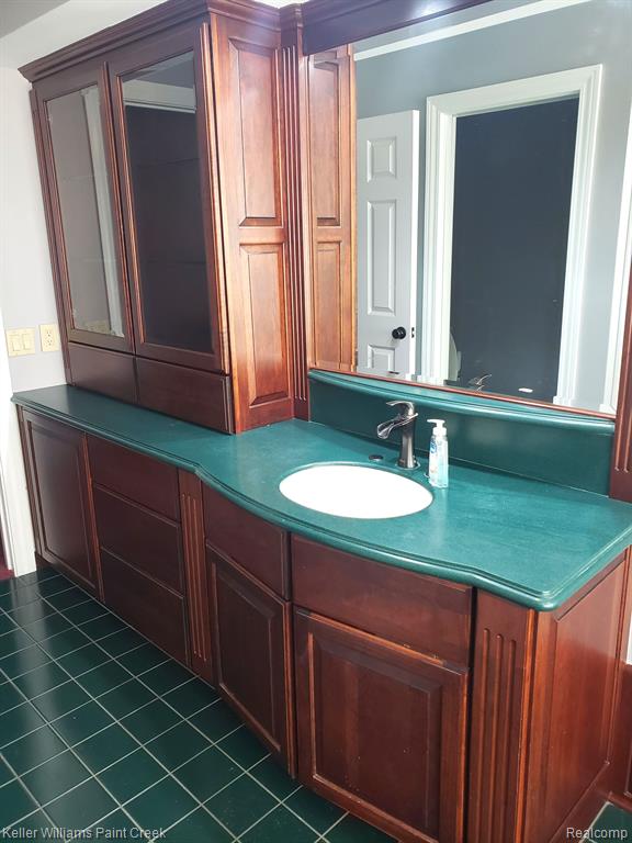 582 W HAMLIN Road, Rochester Hills, MI 48307 — Photo 19
