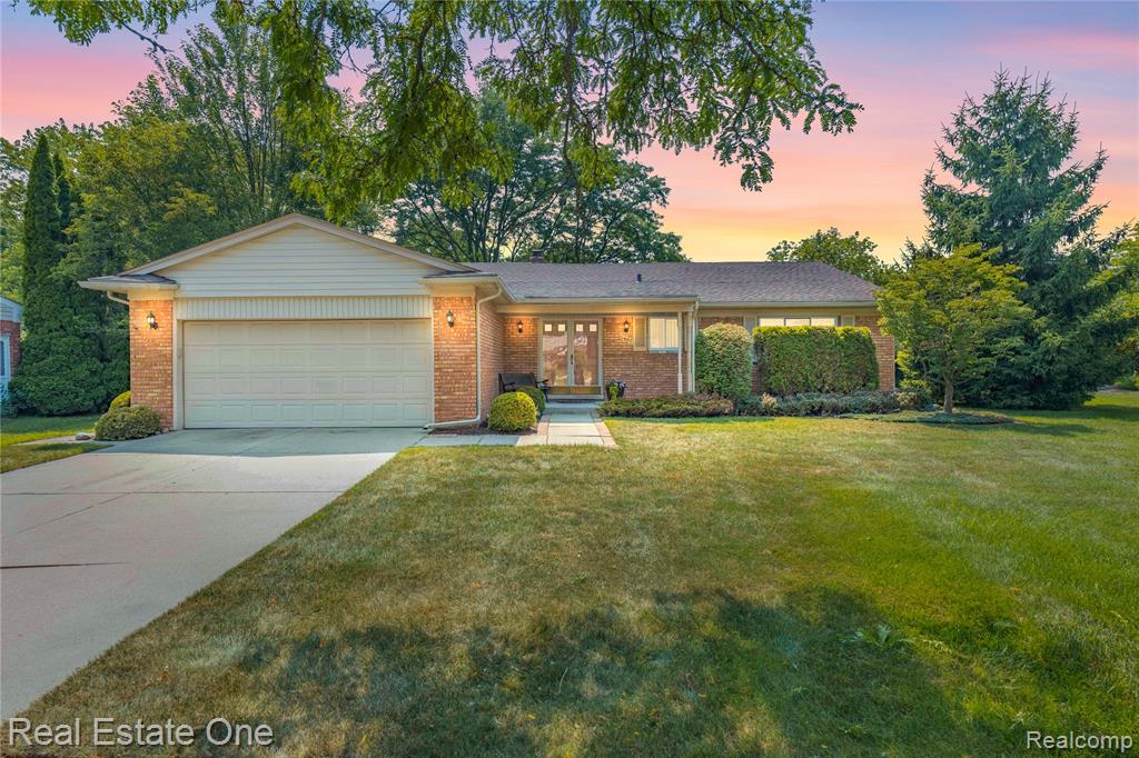 5487 Boros Drive, Troy, MI 48085 — Photo 2