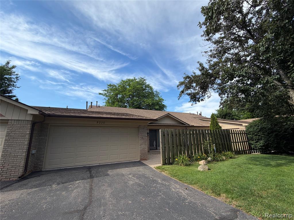 5220 W Utica Road, Utica, MI 48317 — front exterior