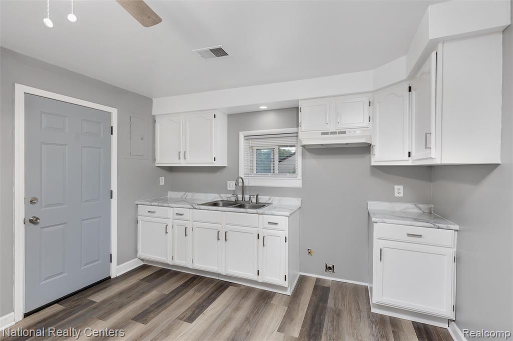 7528 Studebaker Avenue, Warren, MI 48091 — Photo 9