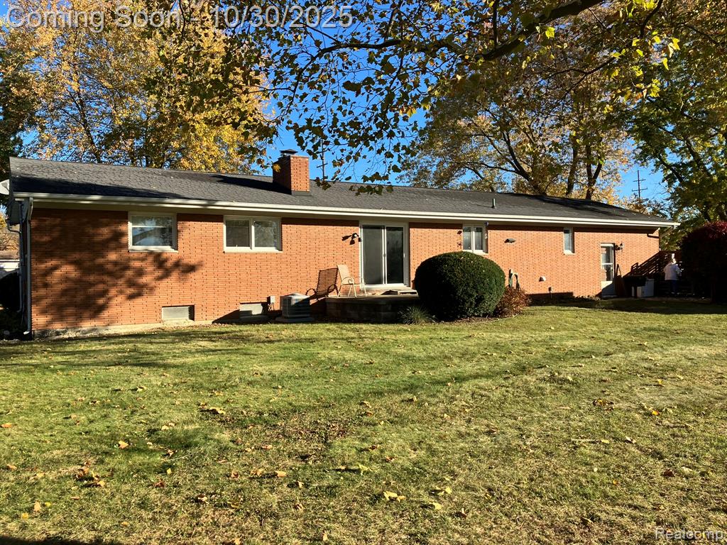 3335 W Water Street, Port Huron, MI 48060 — Photo 2