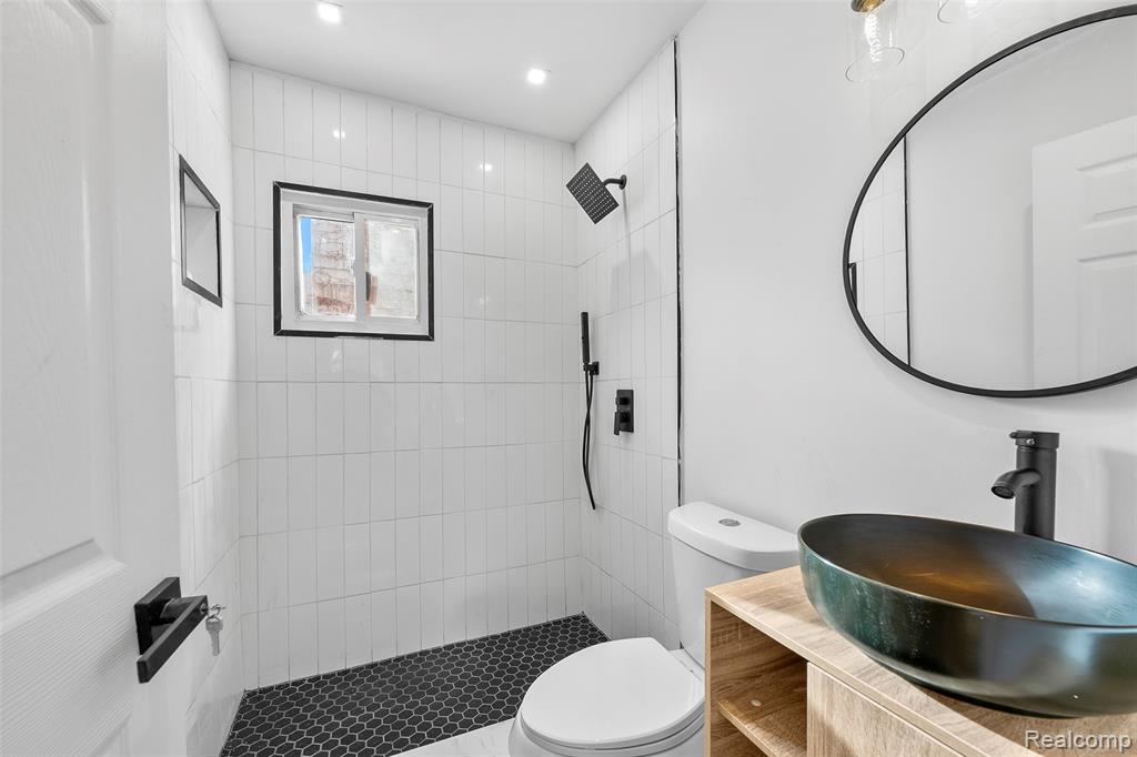 15846 Lesure Street, Detroit, MI 48227 — Photo 10