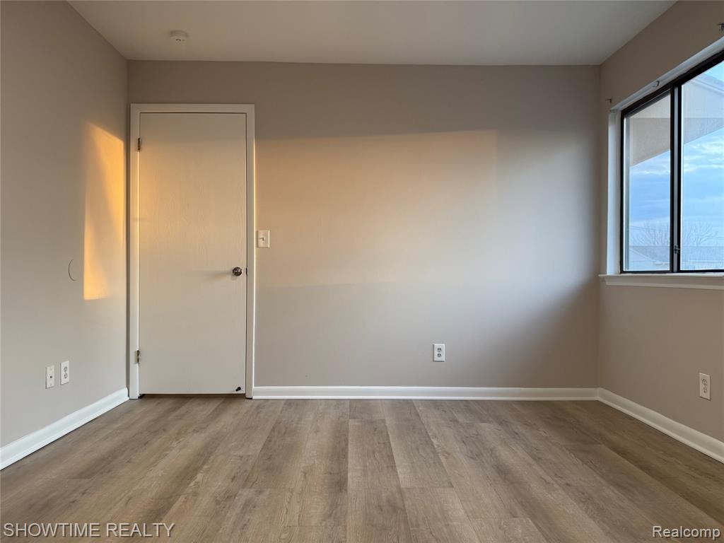 40860 HIGHPOINTE Drive, Clinton Twp, MI 48038 — Photo 15