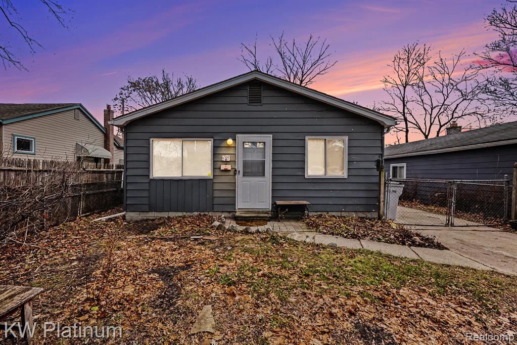 1218 E Milton Avenue, Hazel Park, MI 48030 — front exterior
