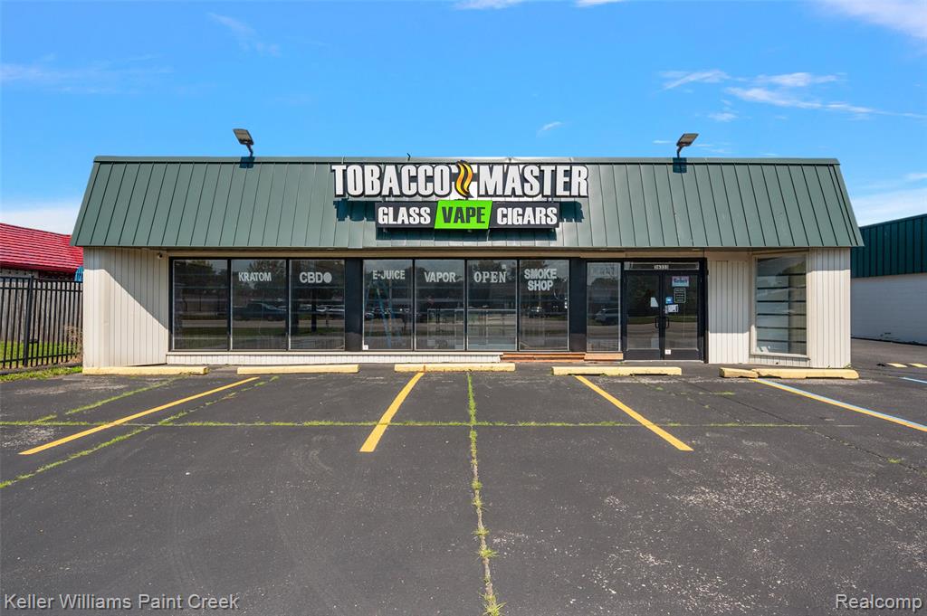 36333 Groesbeck Highway, Clinton Twp, MI 48035