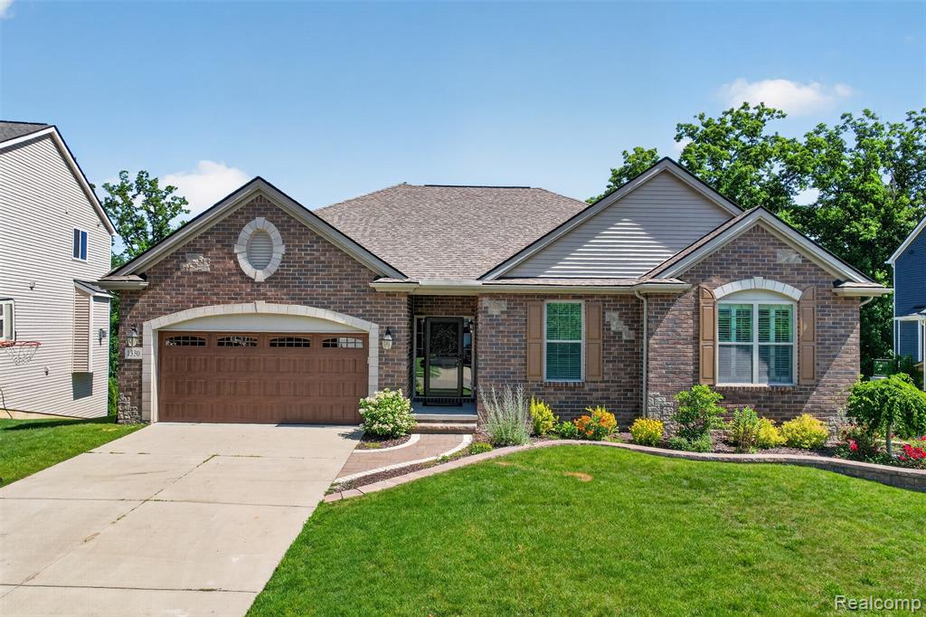 1330 Secretariat Way, Howell, MI 48843
