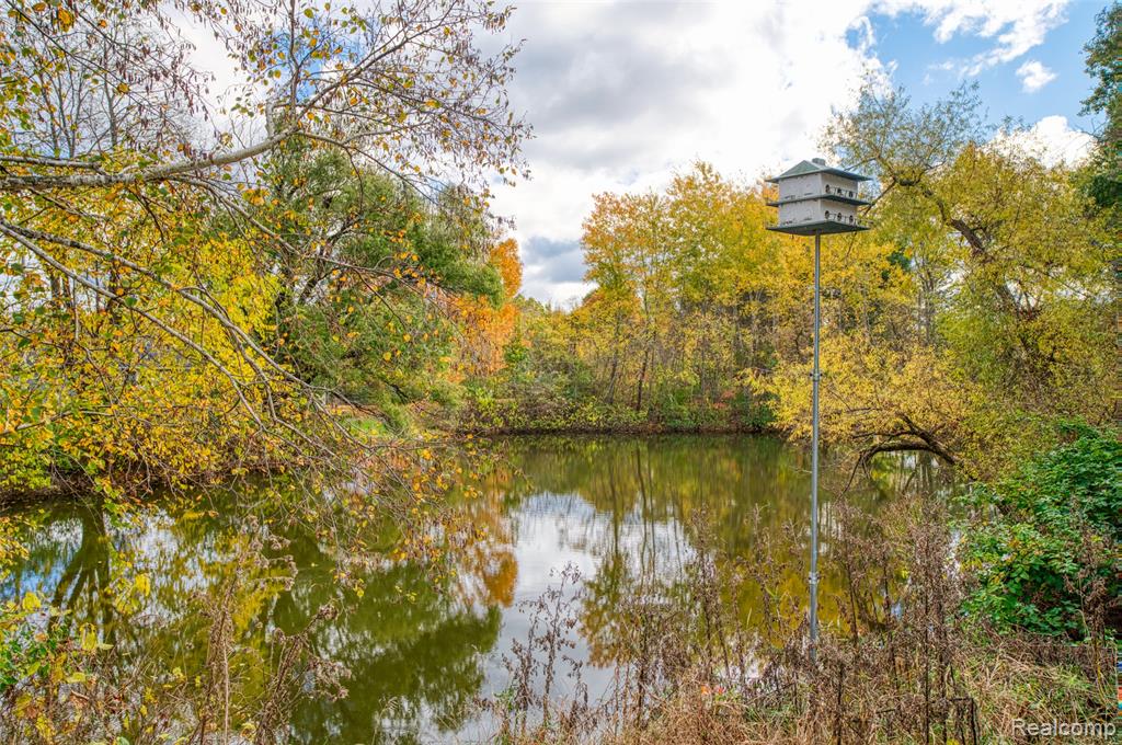 680 S 680 s hacker Road, Brighton, MI 48114 — Photo 19