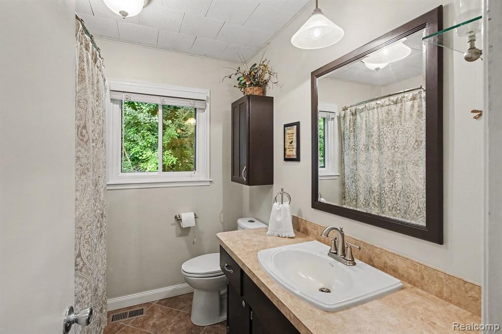 11372 Outer Drive, Pinckney, MI 48169 — Photo 9