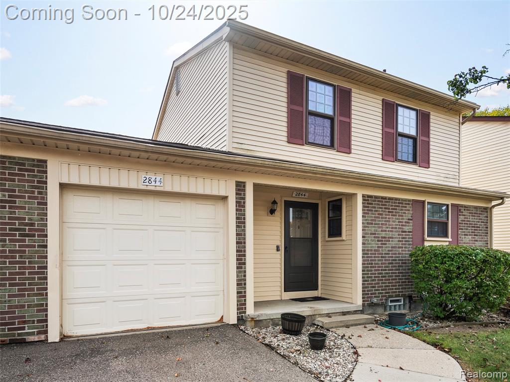 2844 Roundtree Drive, Troy, MI 48083 — front exterior