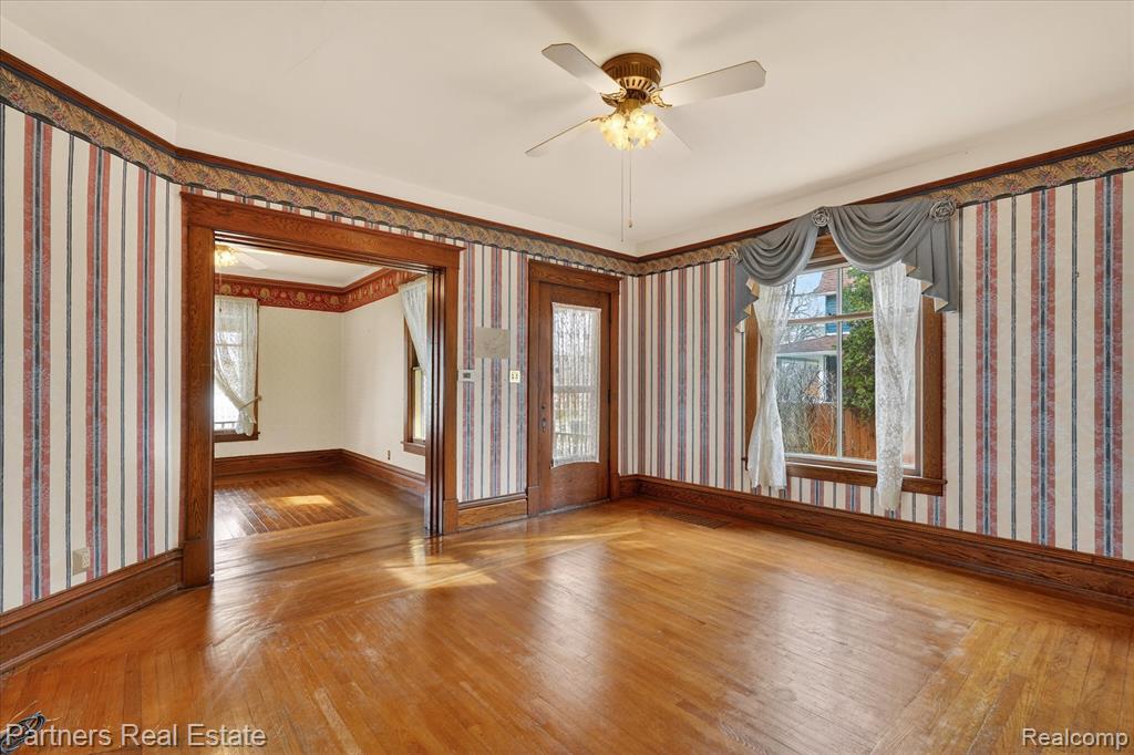 415 W Sibley Street, Howell, MI 48843 — Photo 9