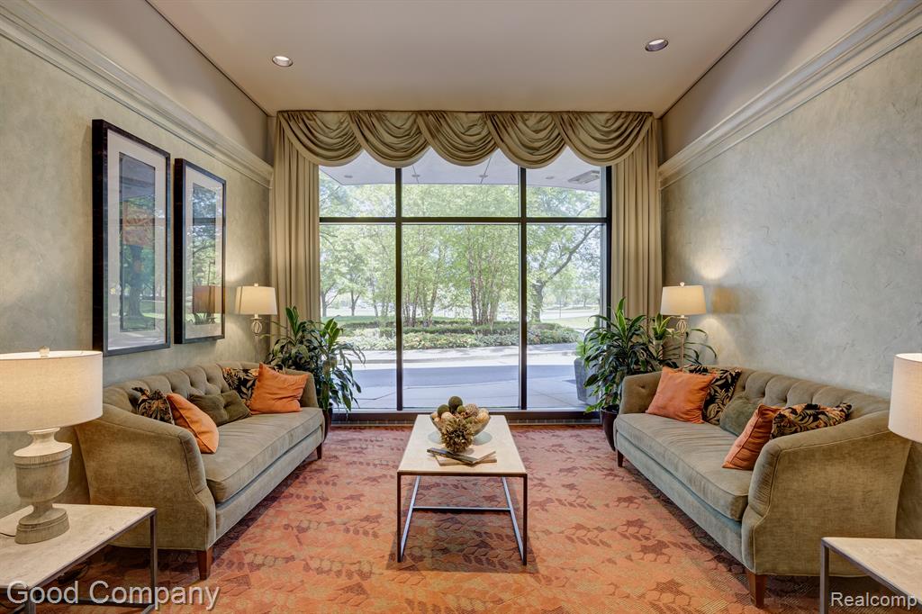 5000 TOWN Center, 1104, Southfield, MI 48075 — Photo 38