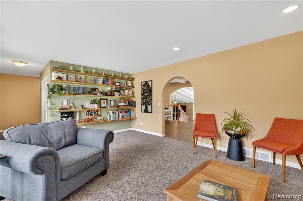 871 Windemere Drive, Brighton, MI 48114 — Photo 7