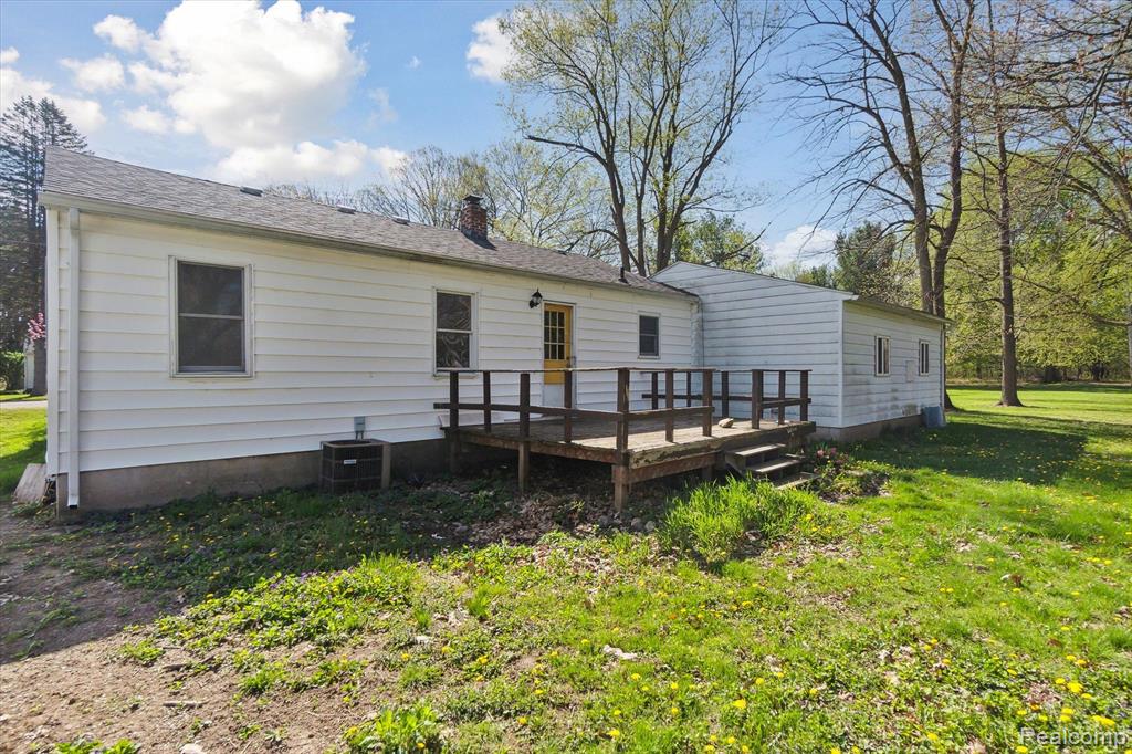 5407 Country Lane, Flint, MI 48506 — Photo 29