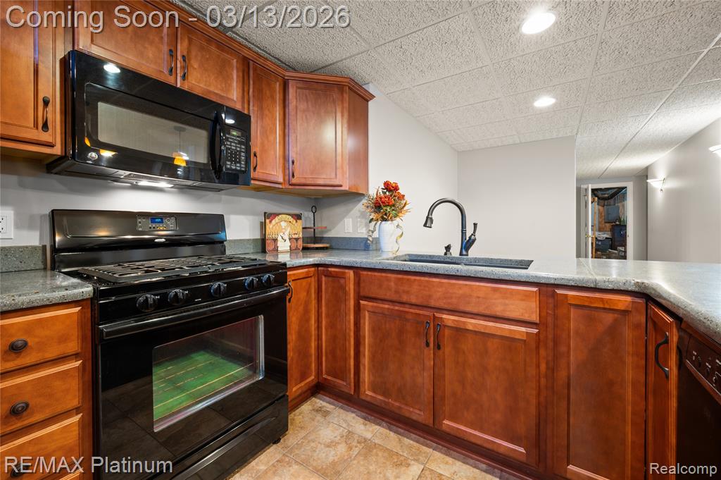 5252 Madison Court, Swartz Creek, MI 48473 — Photo 43