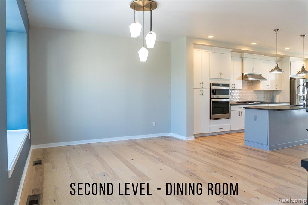 2836 RIDINGTON Road, Ann Arbor, MI 48105 — Photo 40